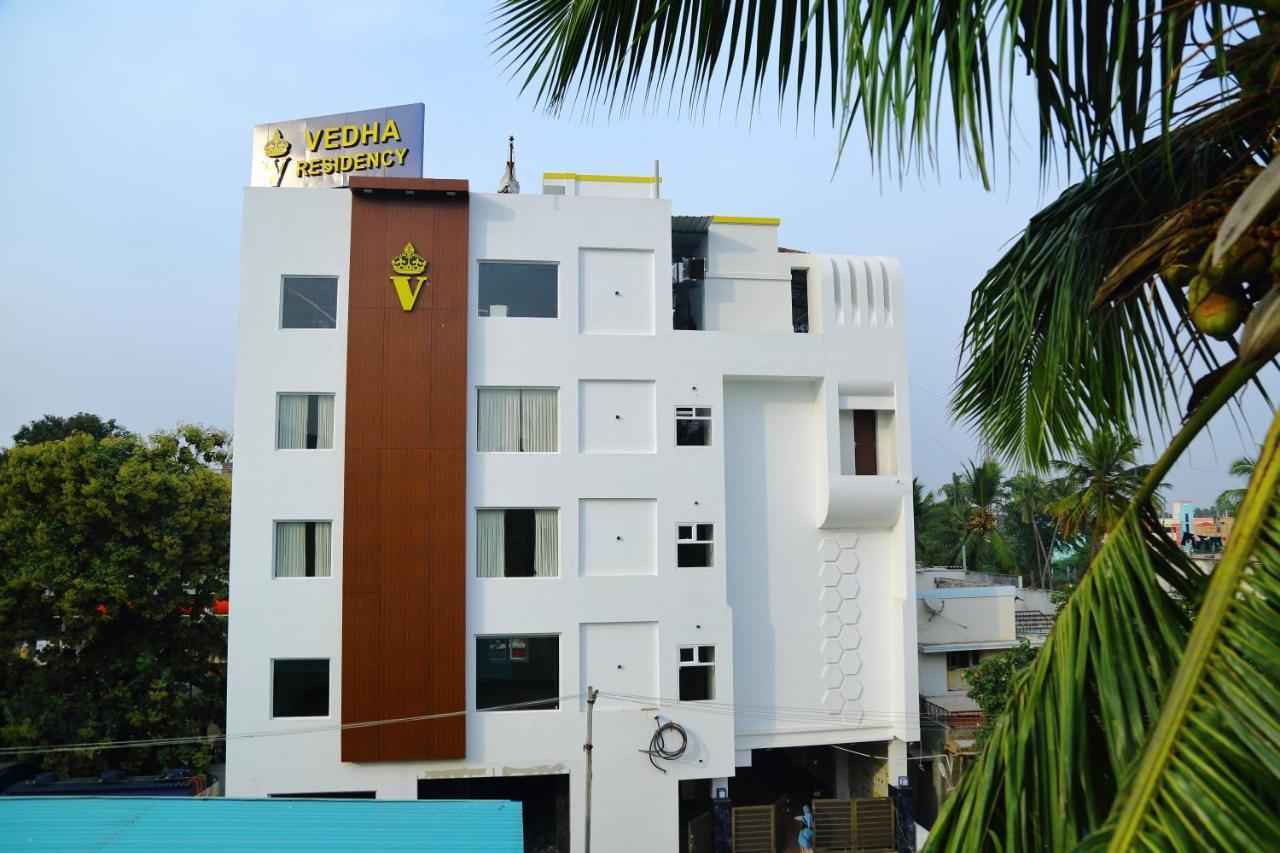 Vedha Residency Hotel Tiruvannámalaj Kültér fotó
